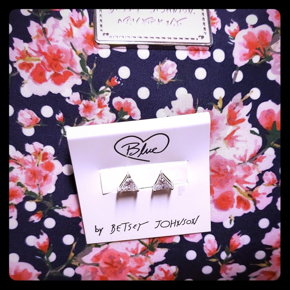 Betsey Johnson stud earrings